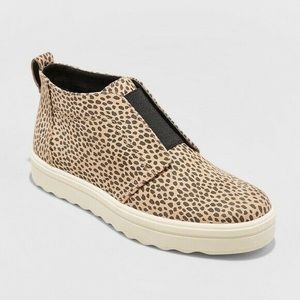 Universal Thread Lillian Leopard Slip On Sneakers